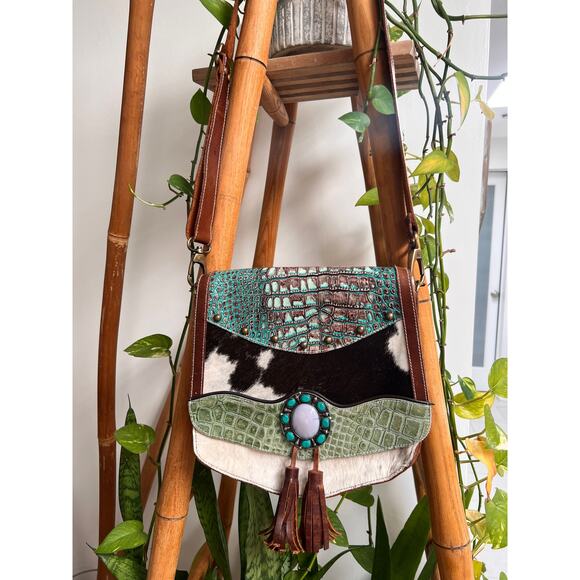 Vintage Cowhide Leather Bag with Turquoise Stones - Picture 2 of 7